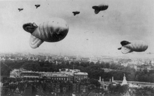 peashooter85:The Barrage Balloon during World War IIThe use of barrage balloons began during World W