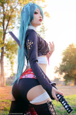 cosplayhotties:  Miku Knife 3 by LilithNagisaIV