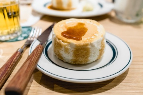 sweetoothgirl: Tokyo Food Guide: Where to Eat Fluffy Japanese Pancakes in Tokyo I’ve been to Gram an