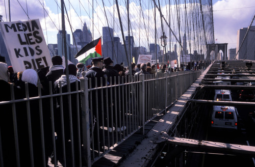 biladal-sham: Pro-Palestine rally in New York City.  April 2002.Paul Fusco