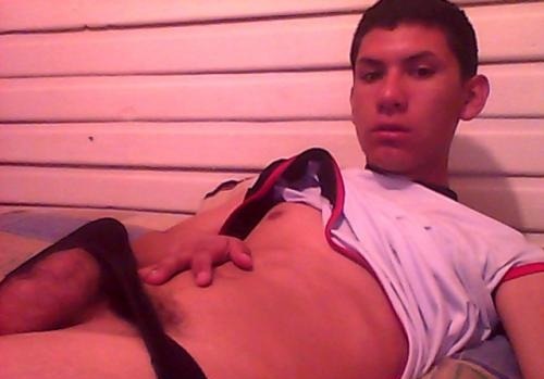 flaitecitosaldesnudo:  FLAYTE….  http://flaitecitosaldesnudo.tumblr.com/