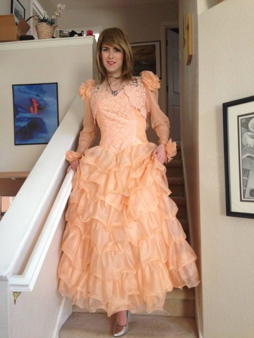 amarriedsissy: A lovely sissy debutante! amarriedsissy.blogspot.com/