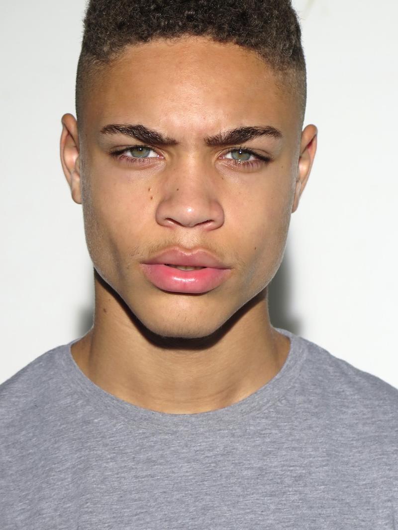 pervert4fun:  Model Brian Whittaker thirst trapping 💦 
