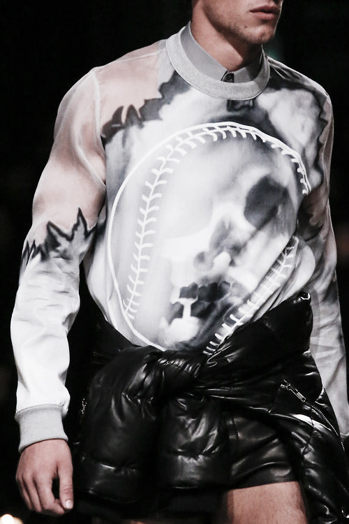 lordduntitled:  Givenchy F/W 2013-14.  