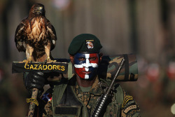 maxireporter:  Soldier with Eagle at the Dominican