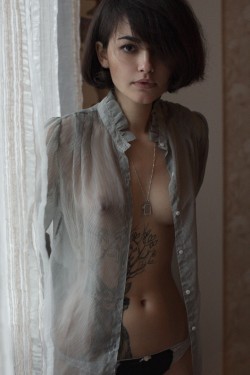 marie-caroline:Magnétique…Beauty is in the Eye of the Beholder &amp; She&rsquo;s so Transparently Beautiful