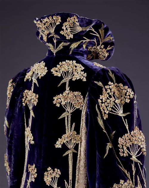 Porn Pics history-of-fashion:  1895-1900 Coat by Marshall