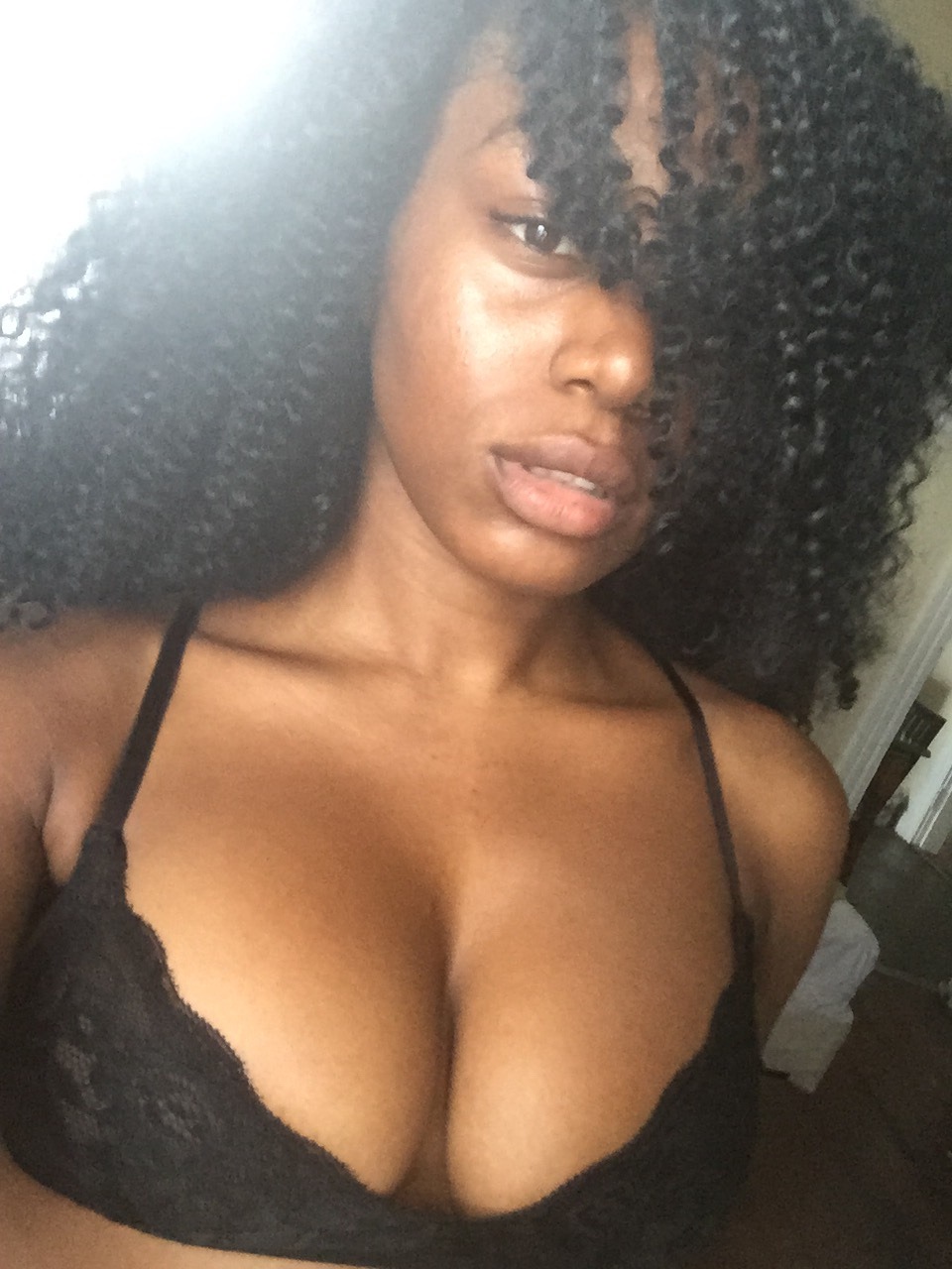 lilluna222:  ordered a bralette offline from China &amp; it ended up being too