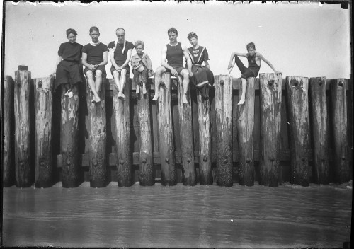 A photo series of Brighton Beach, Coney Island, New York in 1903.