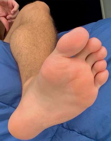 likedbyfrank: nice foot