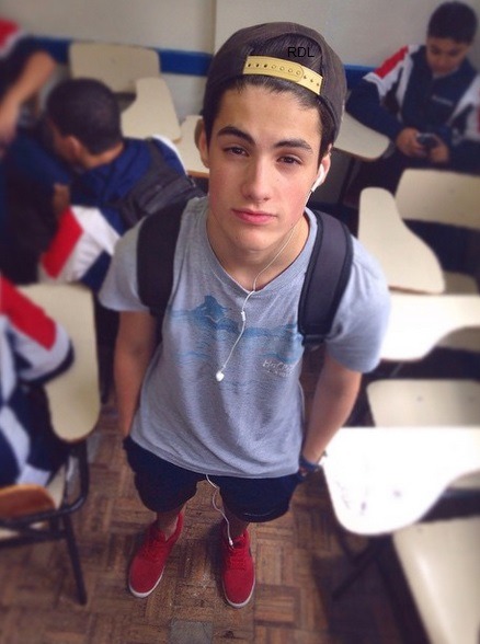 te vi e já te quis 󾬑