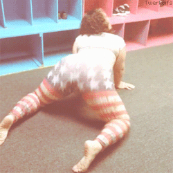 supamuthafuckinvillain:  twerkgifs:  happy