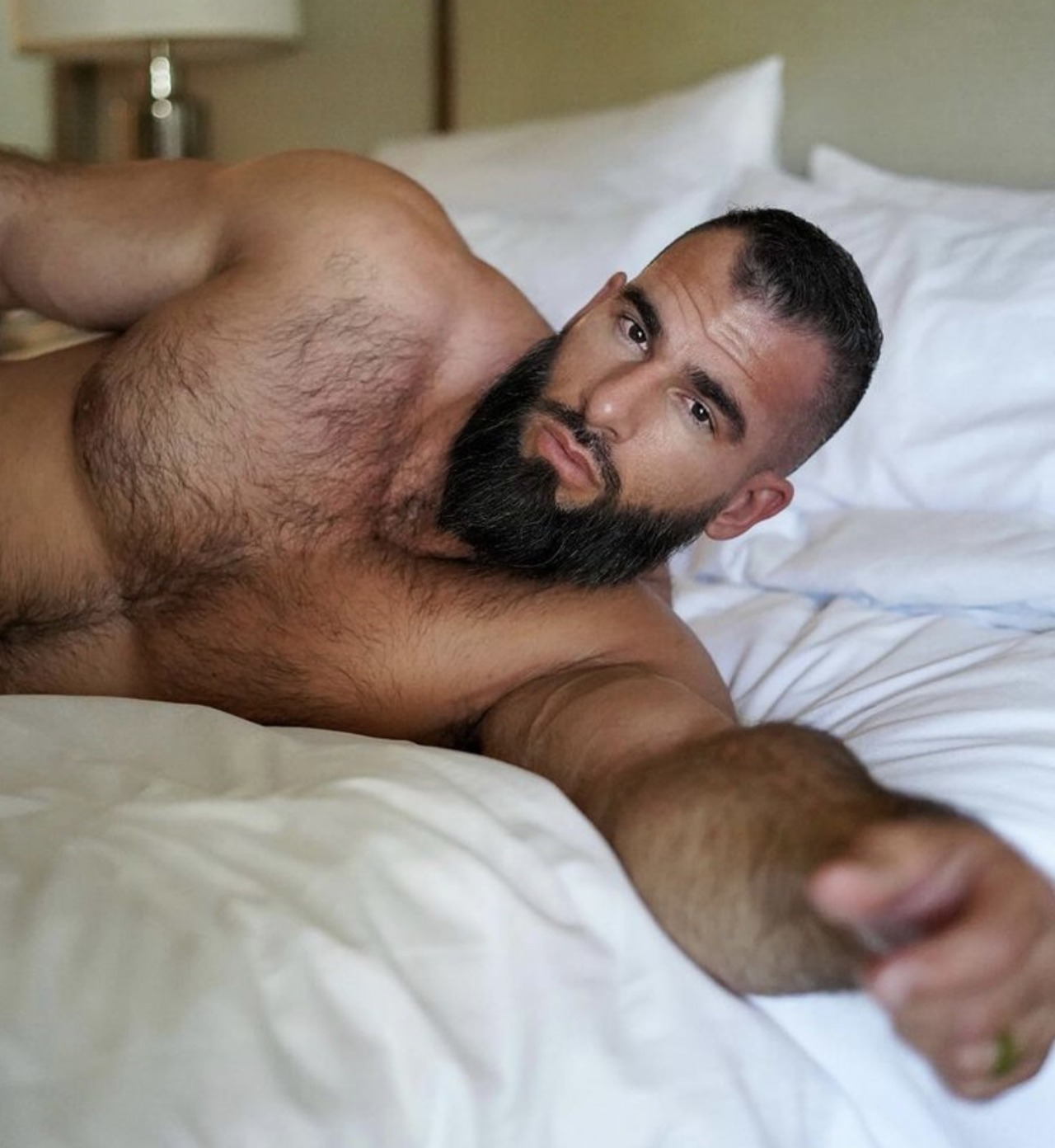 elnerdo19:Sexy gentle giant, Nick Pulos!!! 😘🥰😋❤️💚❤️💚❤️💚 🦍 