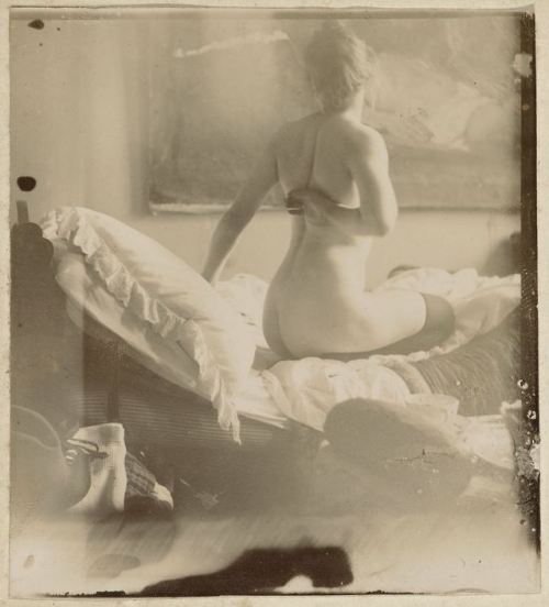 George Hendrik Breitner, Marie Jordan seen naked on the back, 1890.Rijksmuseum