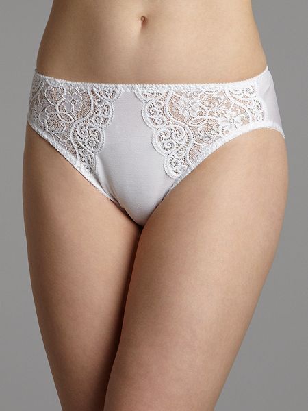 cutepantease:  Triumph Amourette 300 tai briefs  wooow