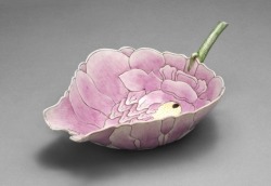 aleyma:Cup in the form of a peony, made in China, 1908 (source).