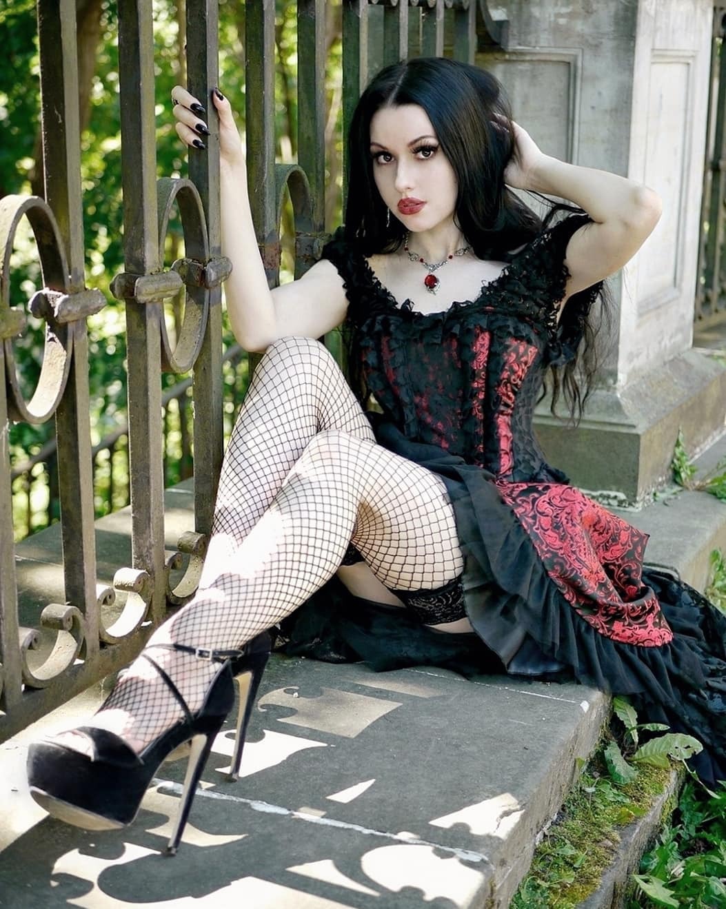 Gotische. Emily Strange. Stockings on Tights