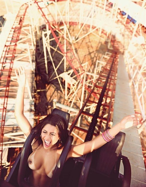 secretkinklife:  Girls just wanna have fun!