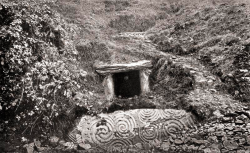 starswaterairdirt:  Newgrange passage tomb entrance photographed by R.J. Welch sometime in the late 19th century
