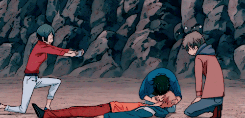 dazushi:Igarashi performing CPR on Nana and Nishina taking pictures of it