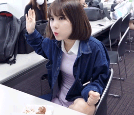 rgfriend:  kimsowcn:  yuju-ju: 👍   💜💜😘