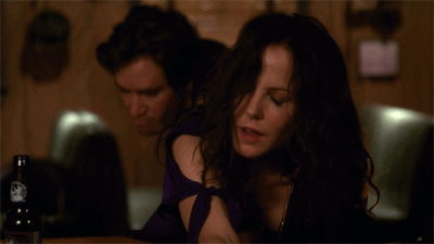 Mary-Louise ParkerÂ inÂ Weeds