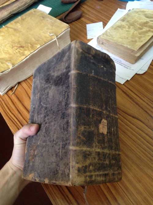 Here’s an interesting binding. There’s an 1823 Arequipa imprint on a pamphlet bound with the p