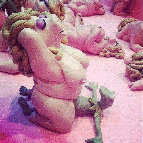 bestbbw: this is great XD mannypakbeloud:   dead