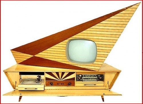 dean0208: The Kuba Komet.   This is the Kuba Komet from Germany.   The KUBA Corporation manufactured the Komet from 1957 to 1962 in Wolfenbuttel, West Germany. These were kind of an early version of the entertainment center, as there were 8 speakers