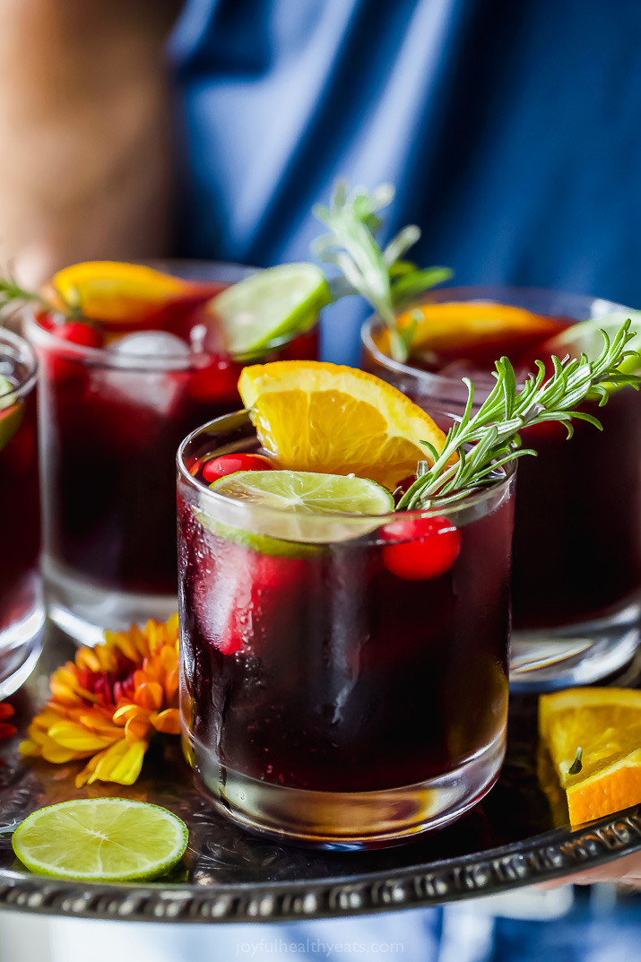 foodffs:  Holiday Cranberry SangriaFollow for recipesIs this how you roll?