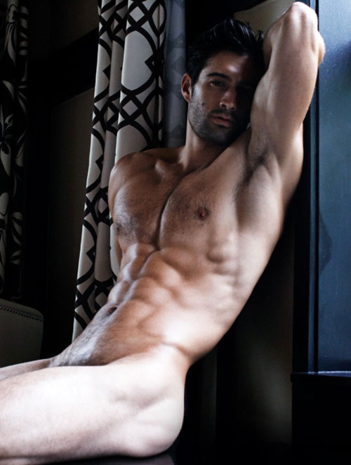 lovemisterbig:  gonakedmagazine:  DOWNLOAD A FREE ISSUE TODAY! • Bear World Magazine