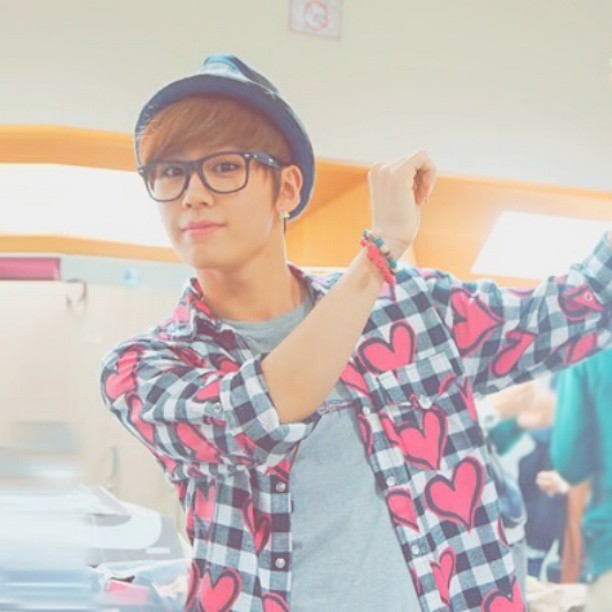 shokochocochanel:  luckystarhime:  HERE’S AN ILHOON DANCING TO LIPSTICK KAY. &lt;3