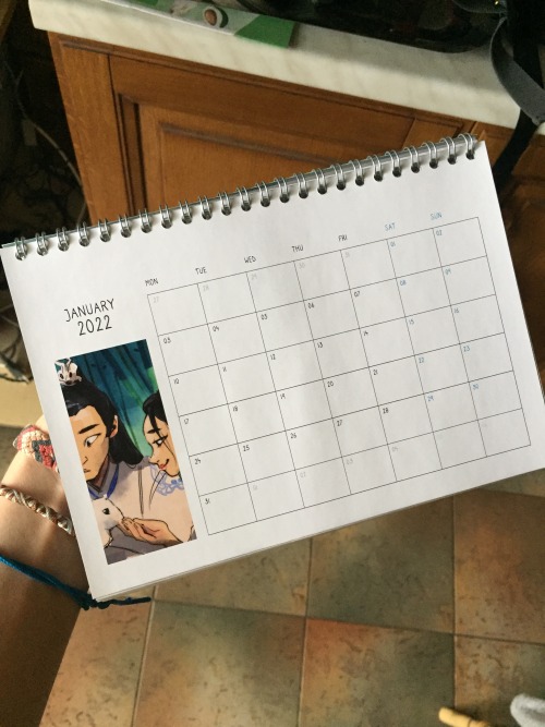 Soo good news for the ones who couldn’t preorder their MDZS calendar,it’s leftovers sale!Plus 