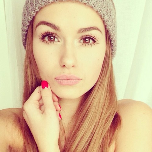 caitllinree:  more here❀daisyhaz-e:  ♡ more posts like this here ♡  more here❀