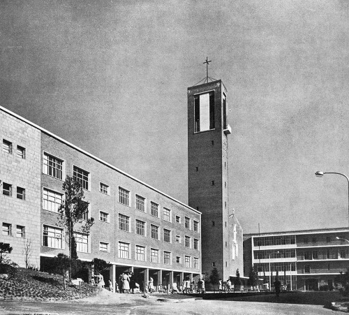 elarafritzenwalden: ‘Los Hogares Ana Gironella de Mundet’ - Església de les Llars