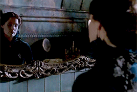 fancykraken:  Ghosts are realCrimson Peak trailer [x]