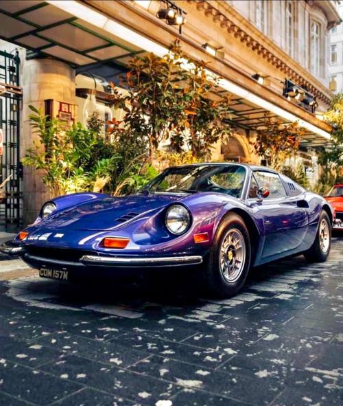frenchcurious:Dino 246 GTS. - source Classic