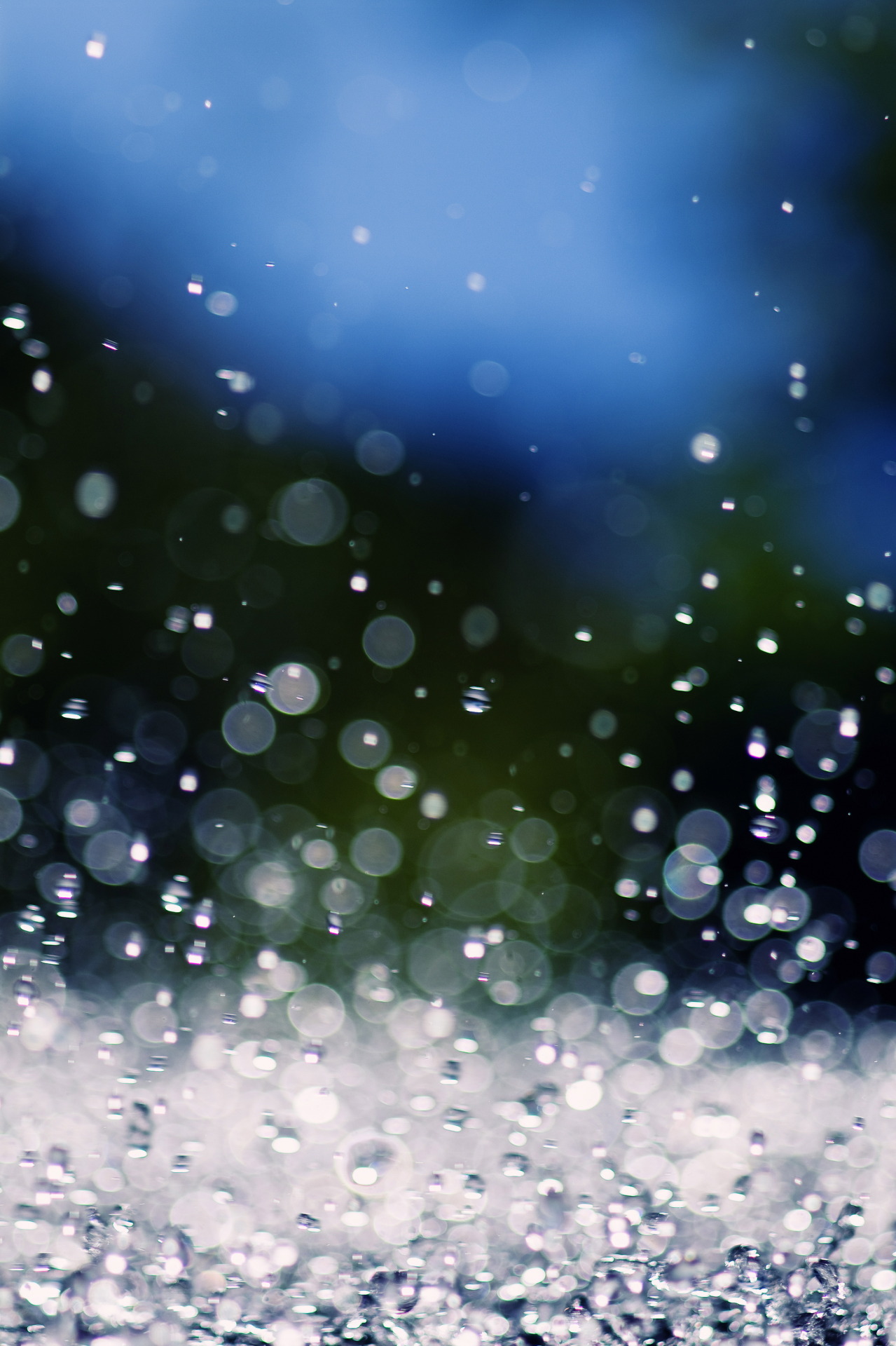 r2&ndash;d2:  Fountain By onigiri-kun 