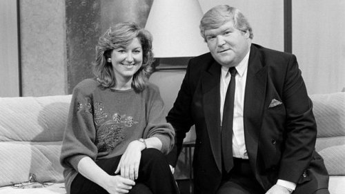 bigmenoftvandfilm: Derek Davis (1948 - 2015) was an Irish journalist and broadcaster. A fixture of I