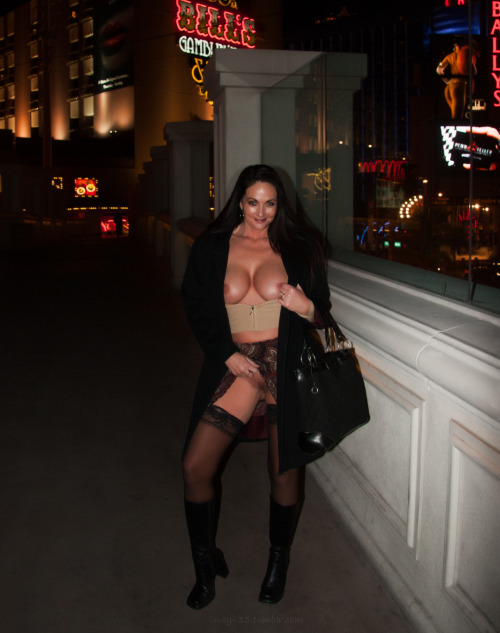 Jan 2009Flashing on the Strip