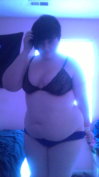 poseies:  onlycutechubbygirls:  Girlfriend got me some cute underwear(; ____________________ SUBMISS