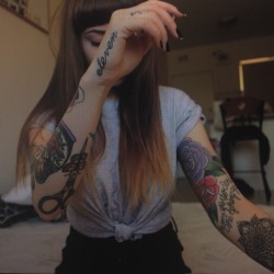 skullbxnes:  Tattoo blog 