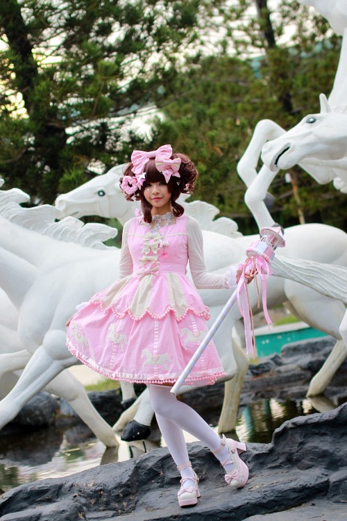 mialinen: Winter is coming ! Happy international Lolita day &lt;3
