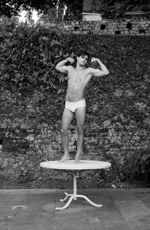 wikoni:  iann pastor |w| made in brazil |w| cristiano madureira