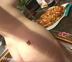cookingcleaningandcock:  Making Pizza 🍕