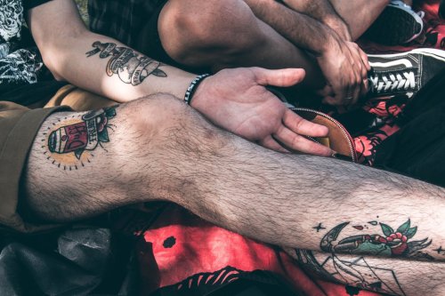 satanicnuggetcrew: in-hearts-affliction: ~when you have cool friends who take pics of your tattoos~(