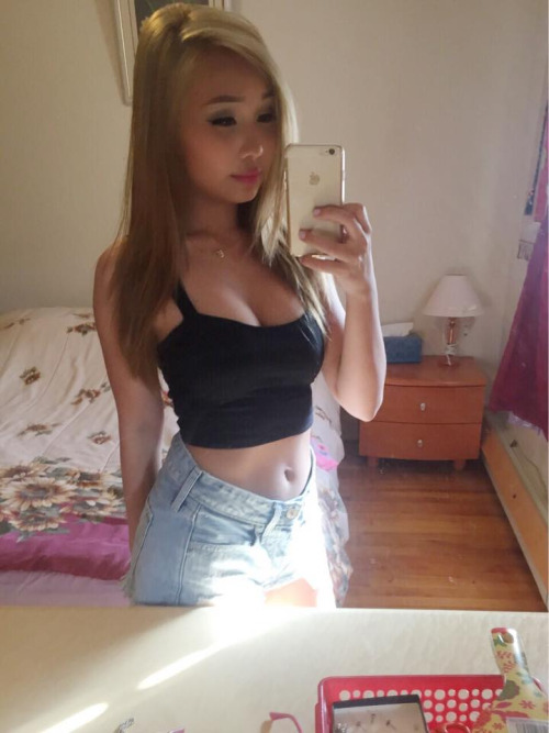 nastyolmanluvsasiancunt:  blonde asian = whore….blonde asian big tits = slutty