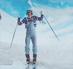 nnarry:   Harry being an idiot skiing in the background [x] 