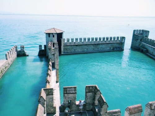 f-i-j-i: Sinking Castle, abandoned in Lake Garda, Italy.
