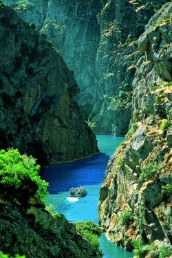 bluepueblo:  Rocky Canyon, Douro River, Portugal